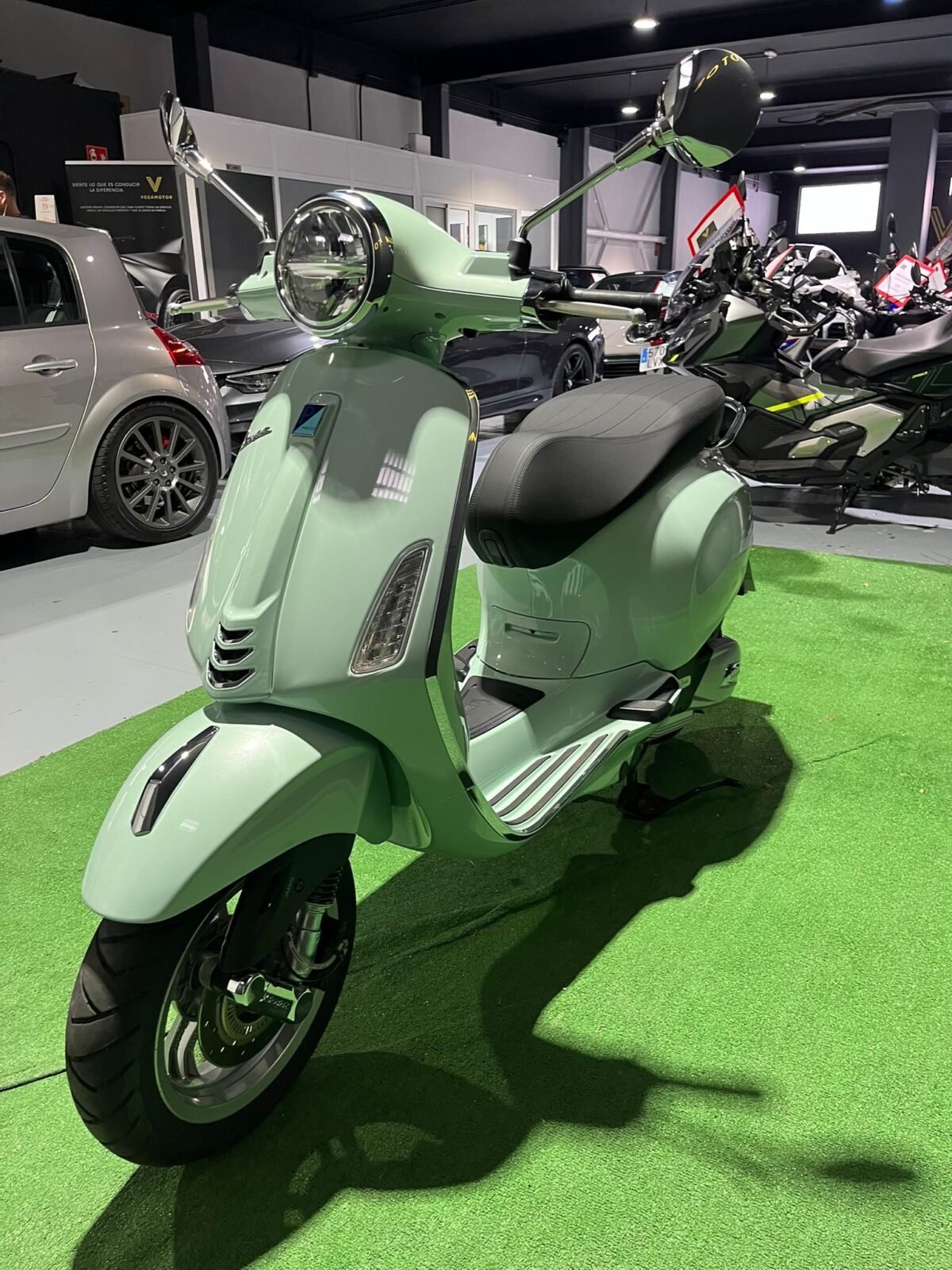 PIAGGIO VESPA PRIMAVERA 125