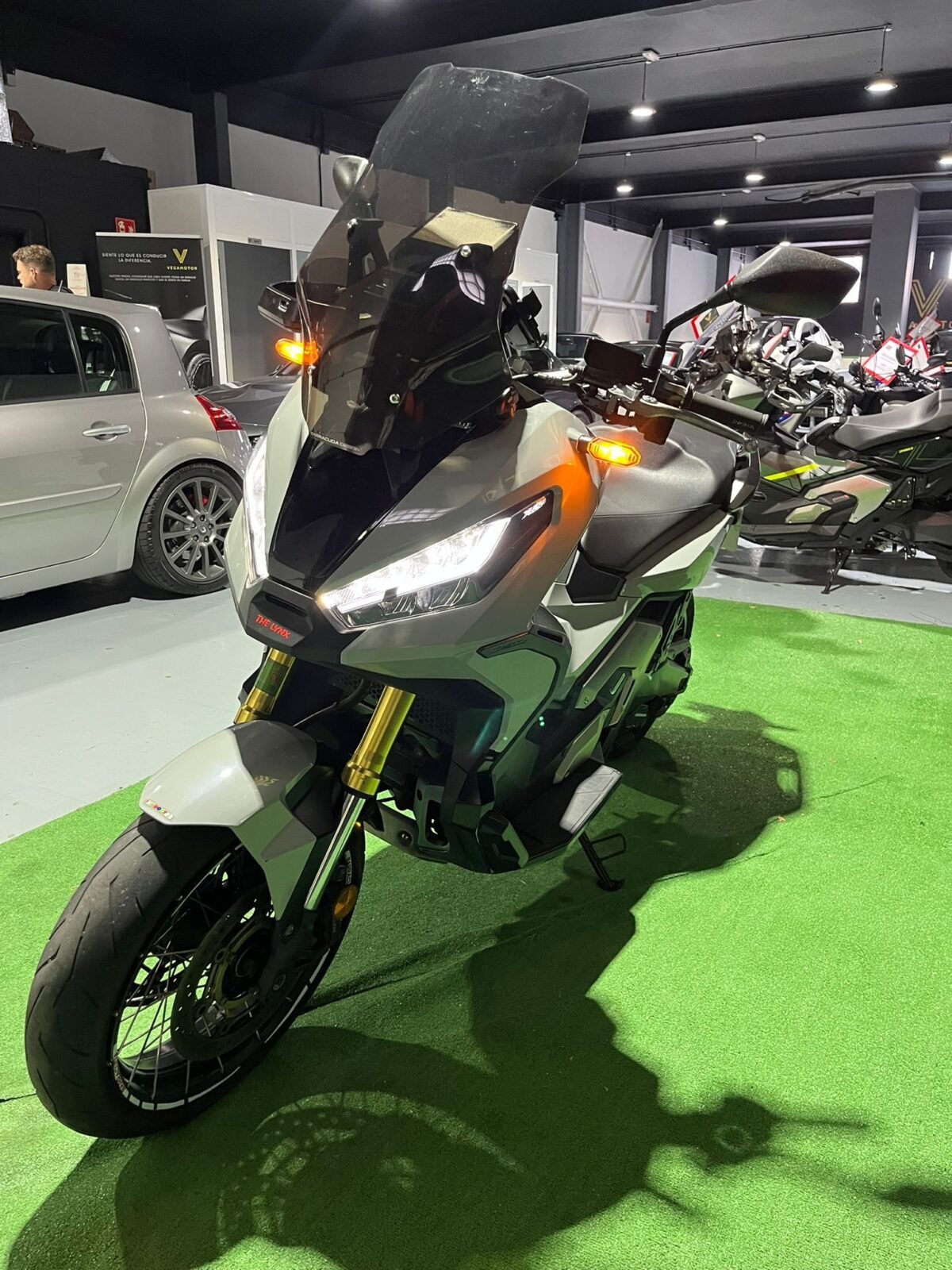HONDA XADV