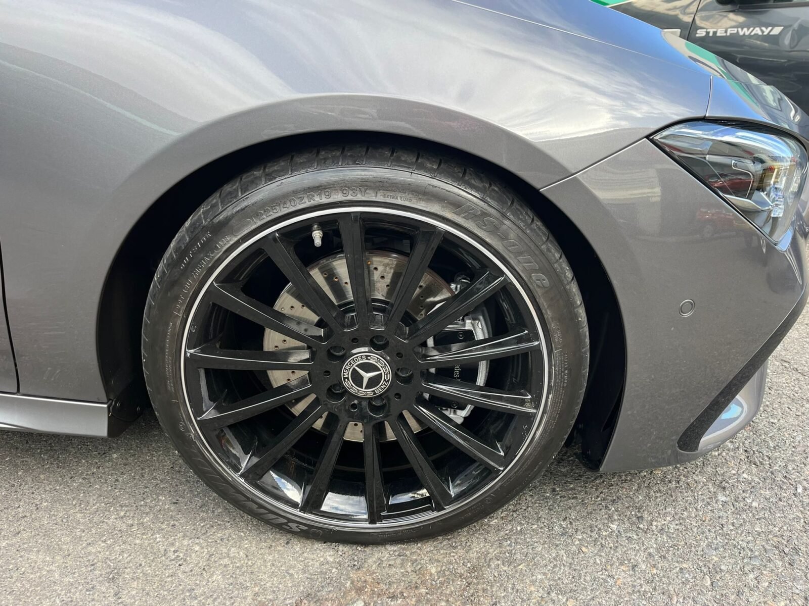 MERCEDES-BENZ CLA 200