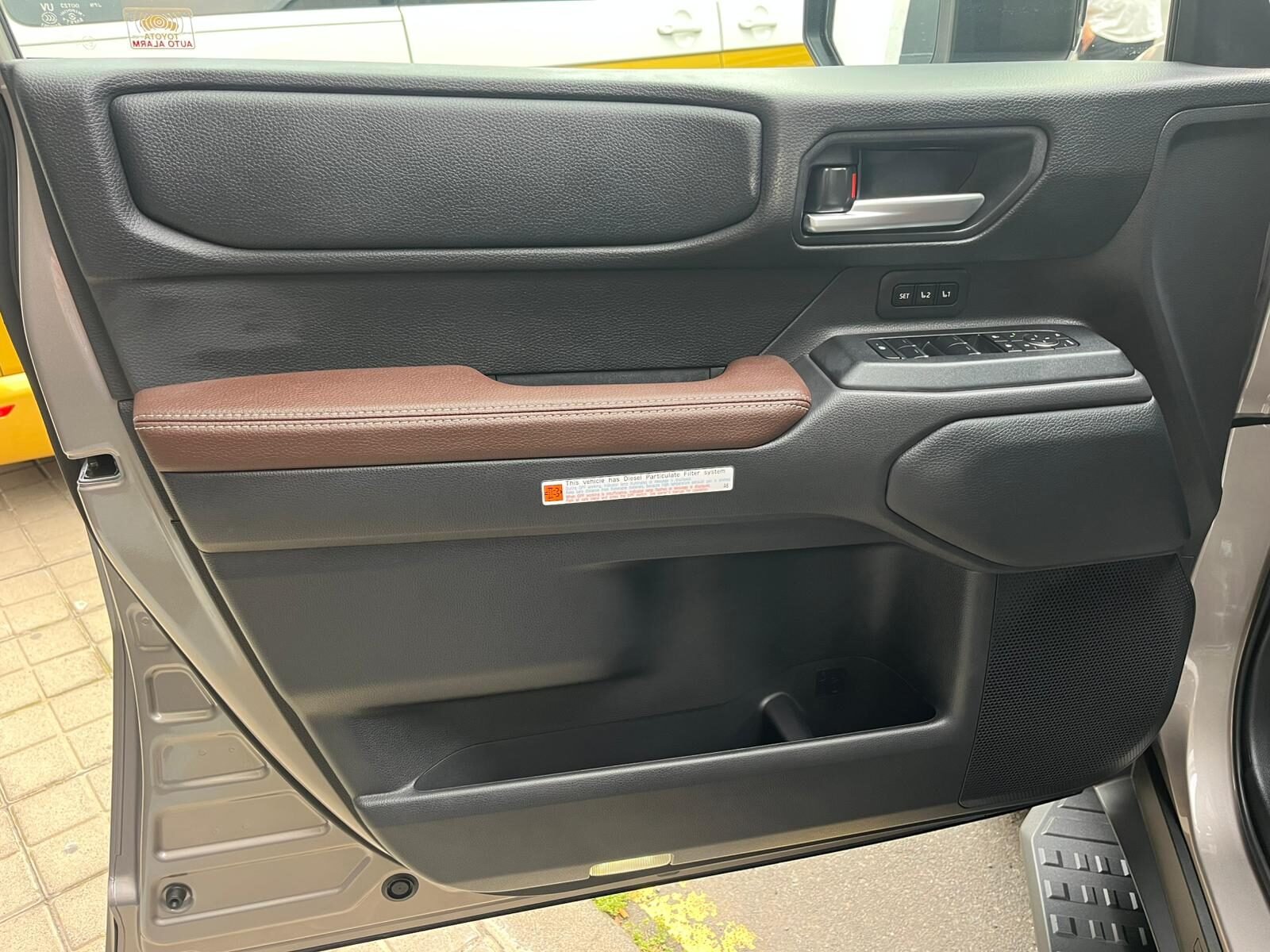 TOYOTA LAND CRUISER 250 HYBRID 48V VXL 7P