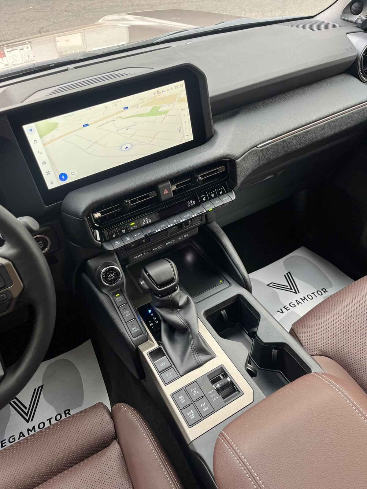 TOYOTA LAND CRUISER 250 HYBRID 48V VXL 7P