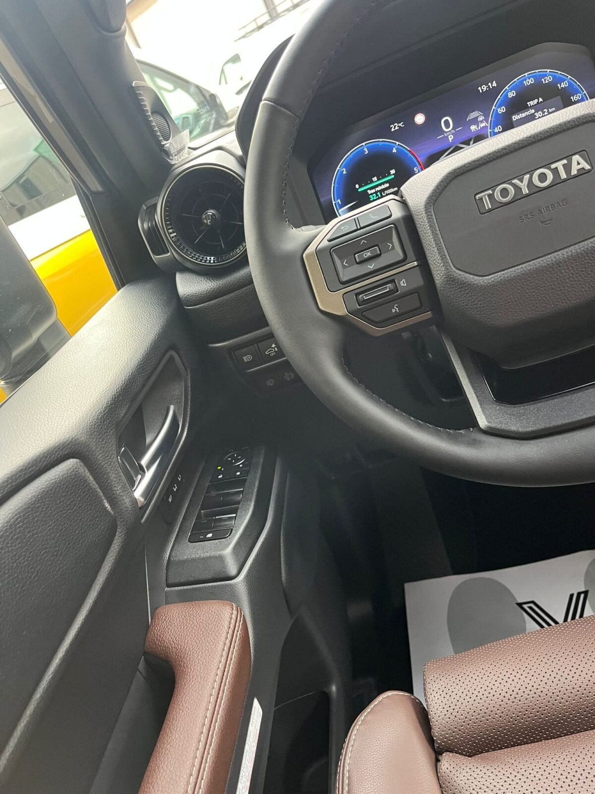 TOYOTA LAND CRUISER 250 HYBRID 48V VXL 7P