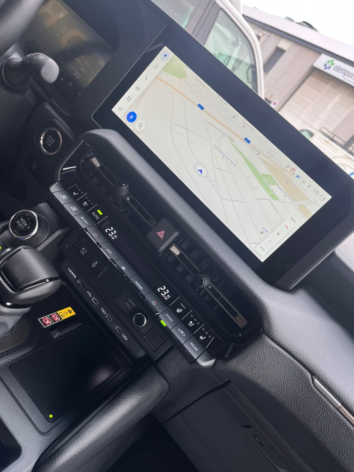 TOYOTA LAND CRUISER 250 HYBRID 48V VXL 7P