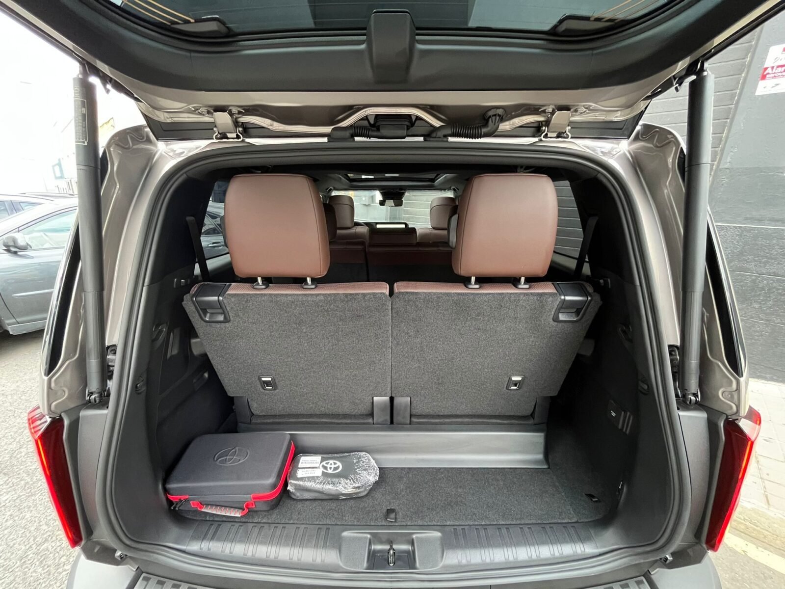 TOYOTA LAND CRUISER 250 HYBRID 48V VXL 7P