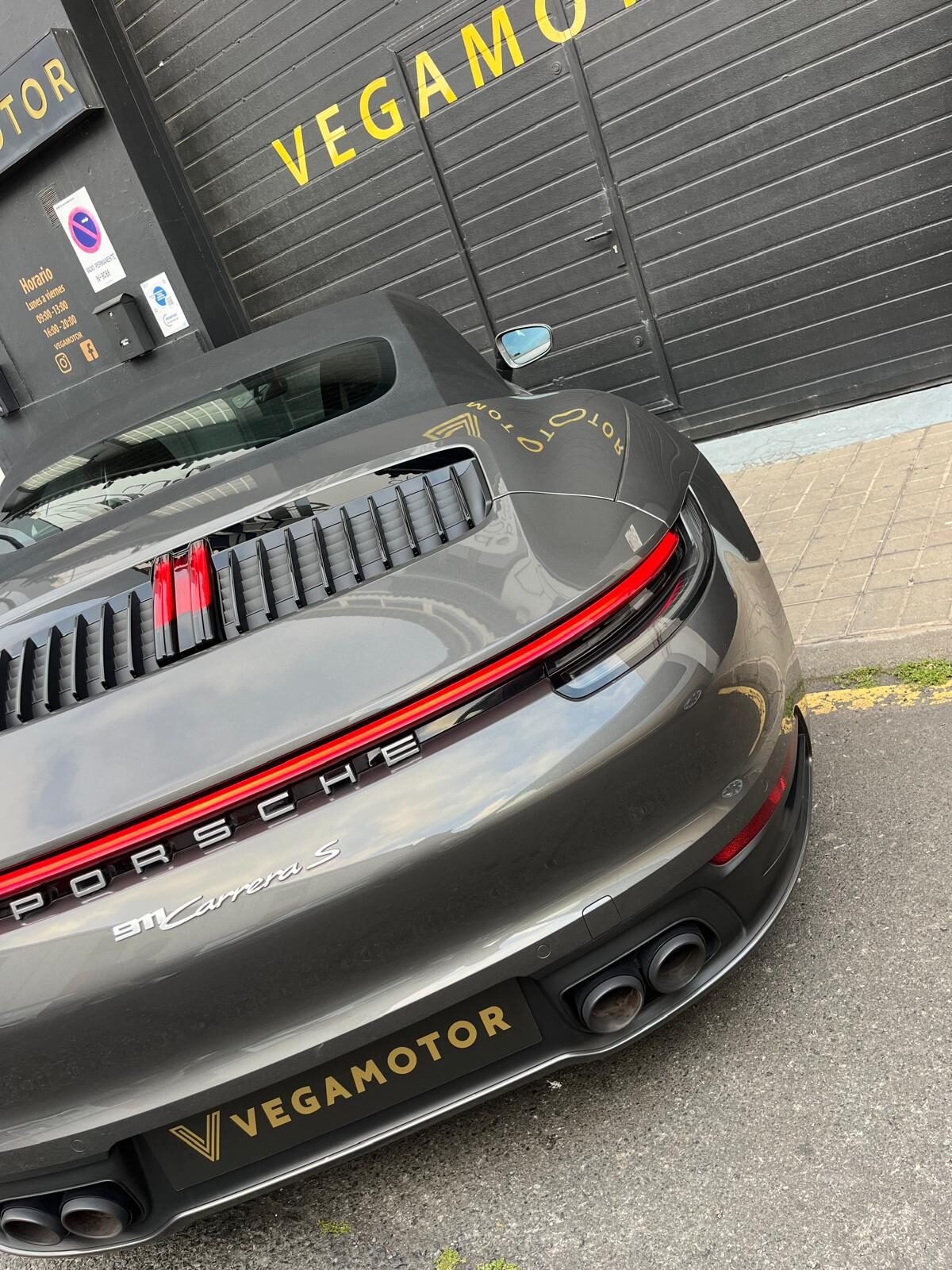 PORSCHE 911 CARRERA S CABRIO 