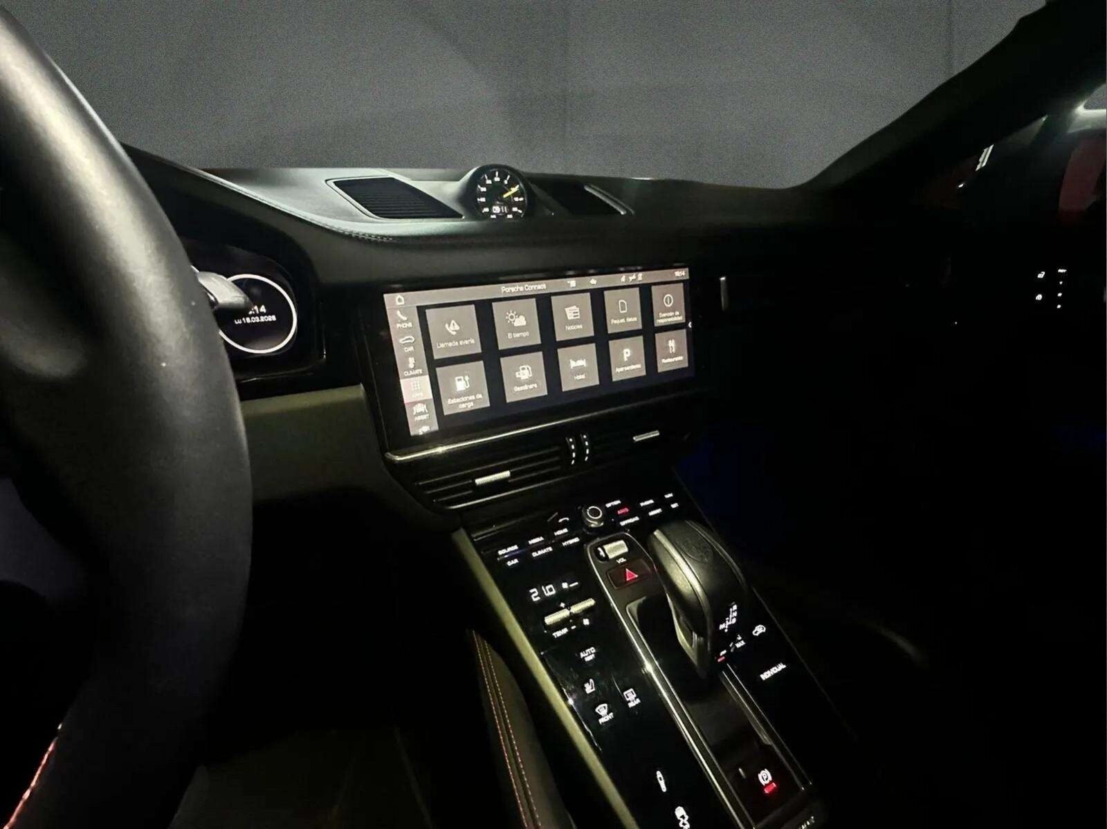 PORSCHE COUPÉ