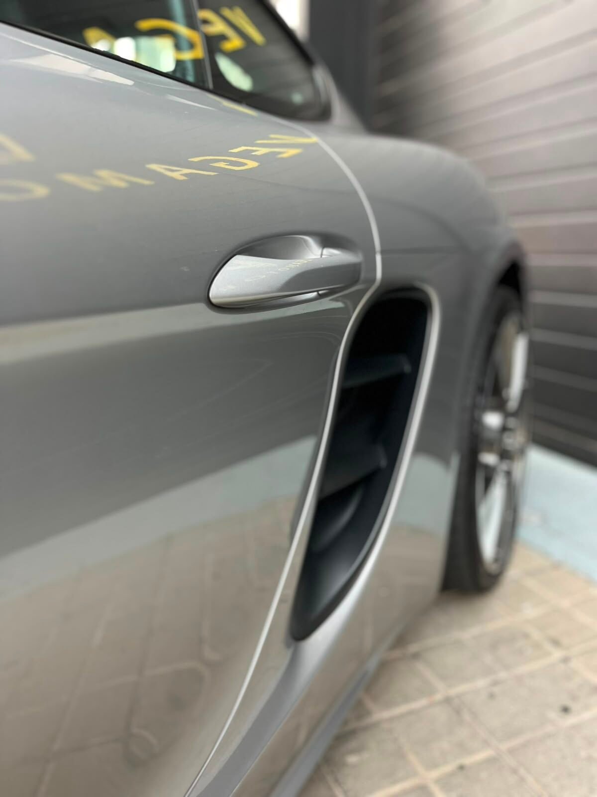 PORSCHE 718 Cayman