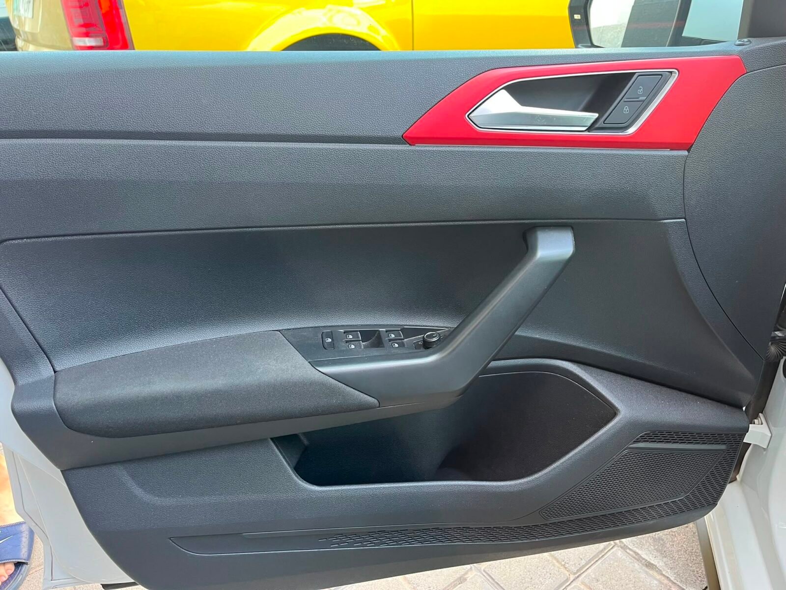 VOLKSWAGEN POLO GTI