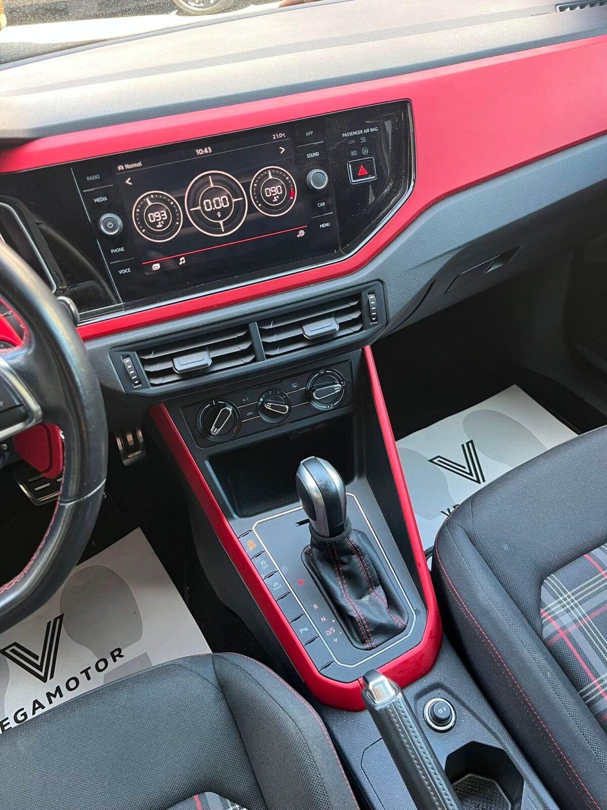 VOLKSWAGEN POLO GTI