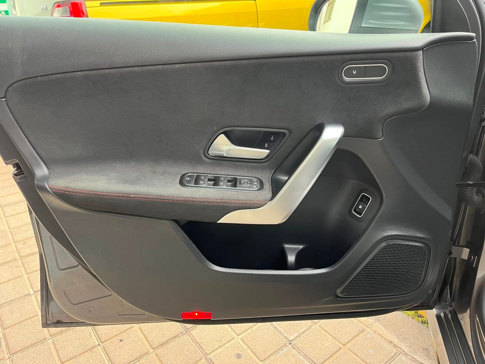 MERCEDES-BENZ Clase A A250e