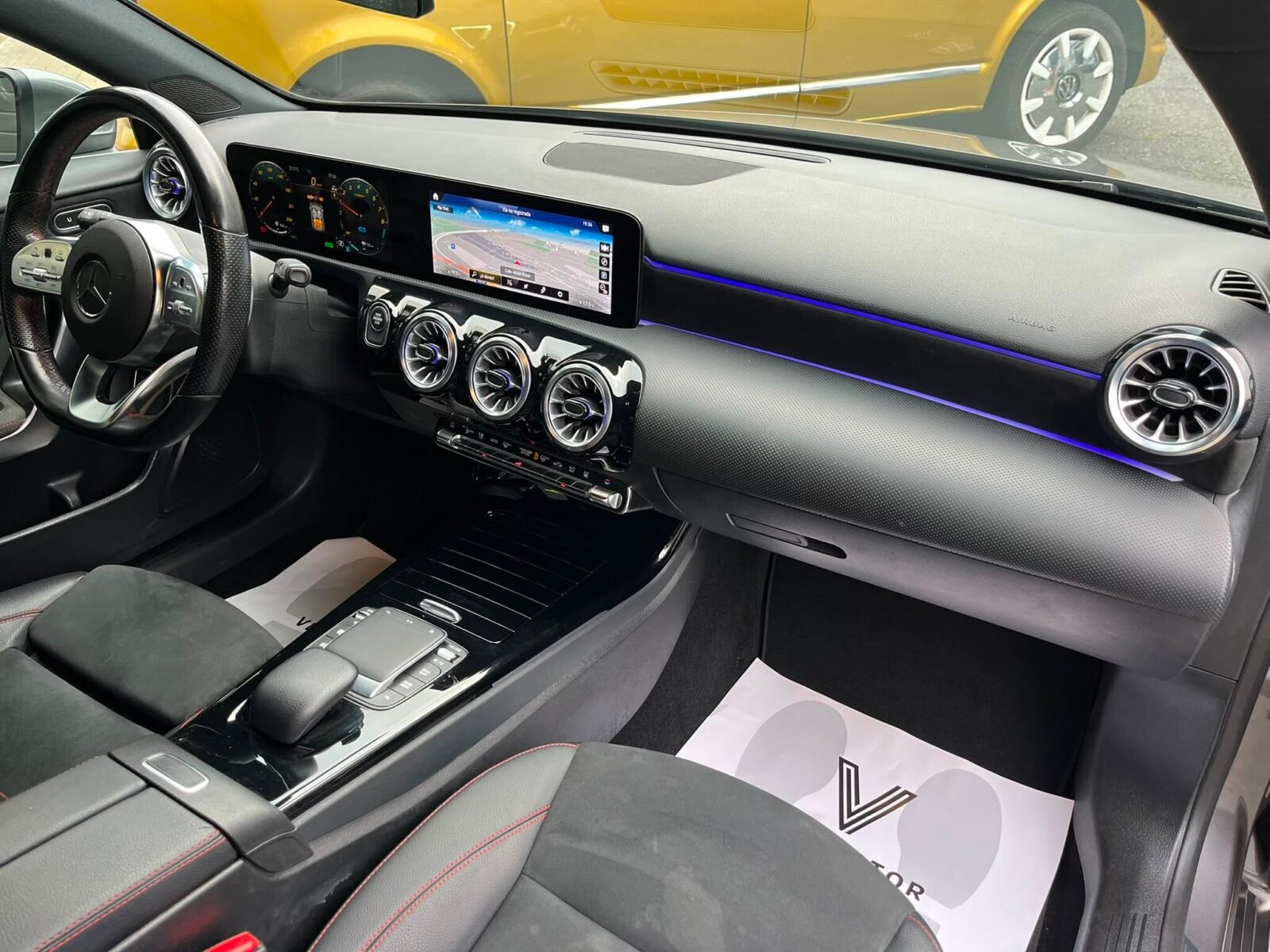 MERCEDES-BENZ Clase A A250e
