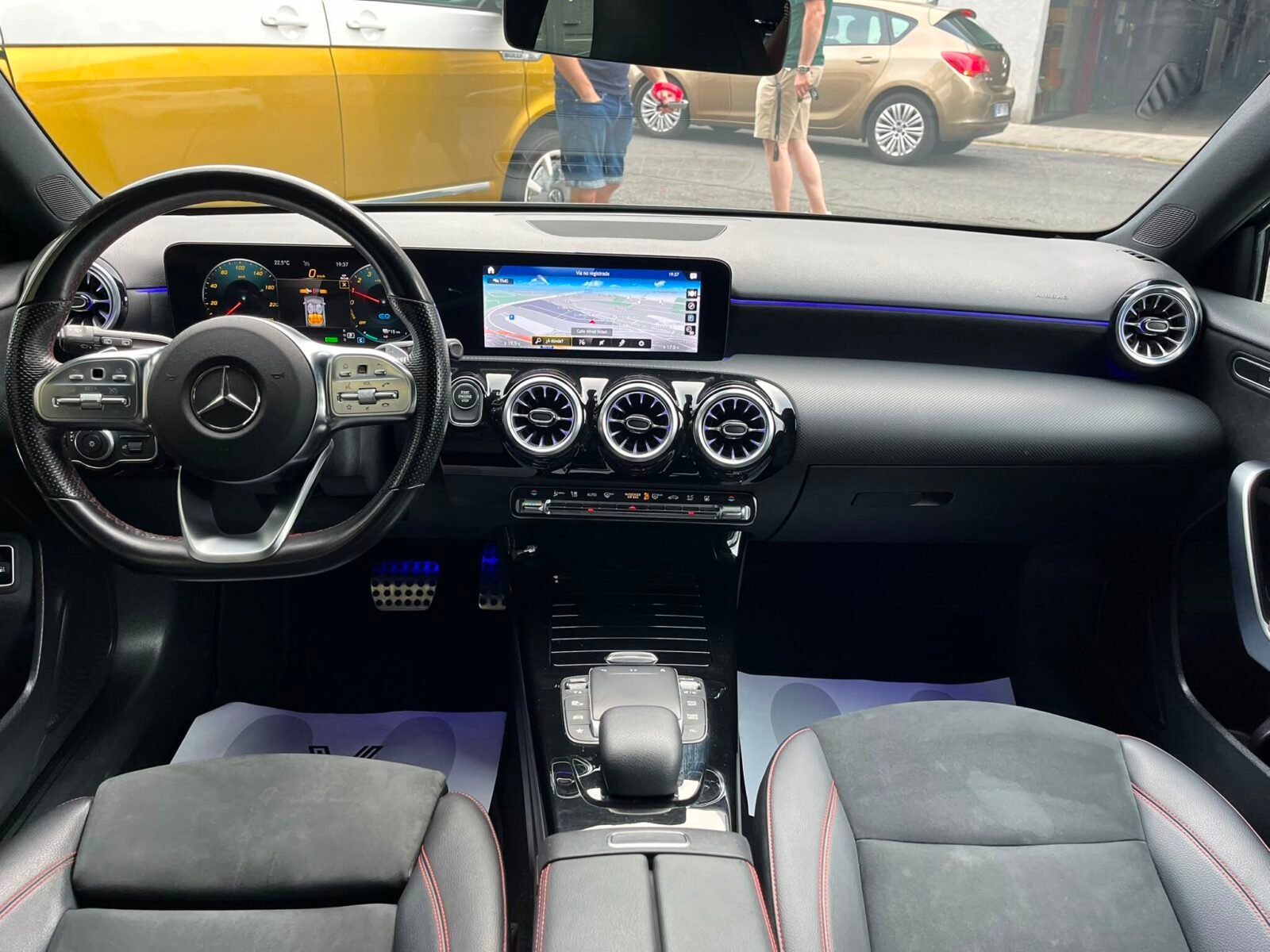MERCEDES-BENZ Clase A A250e