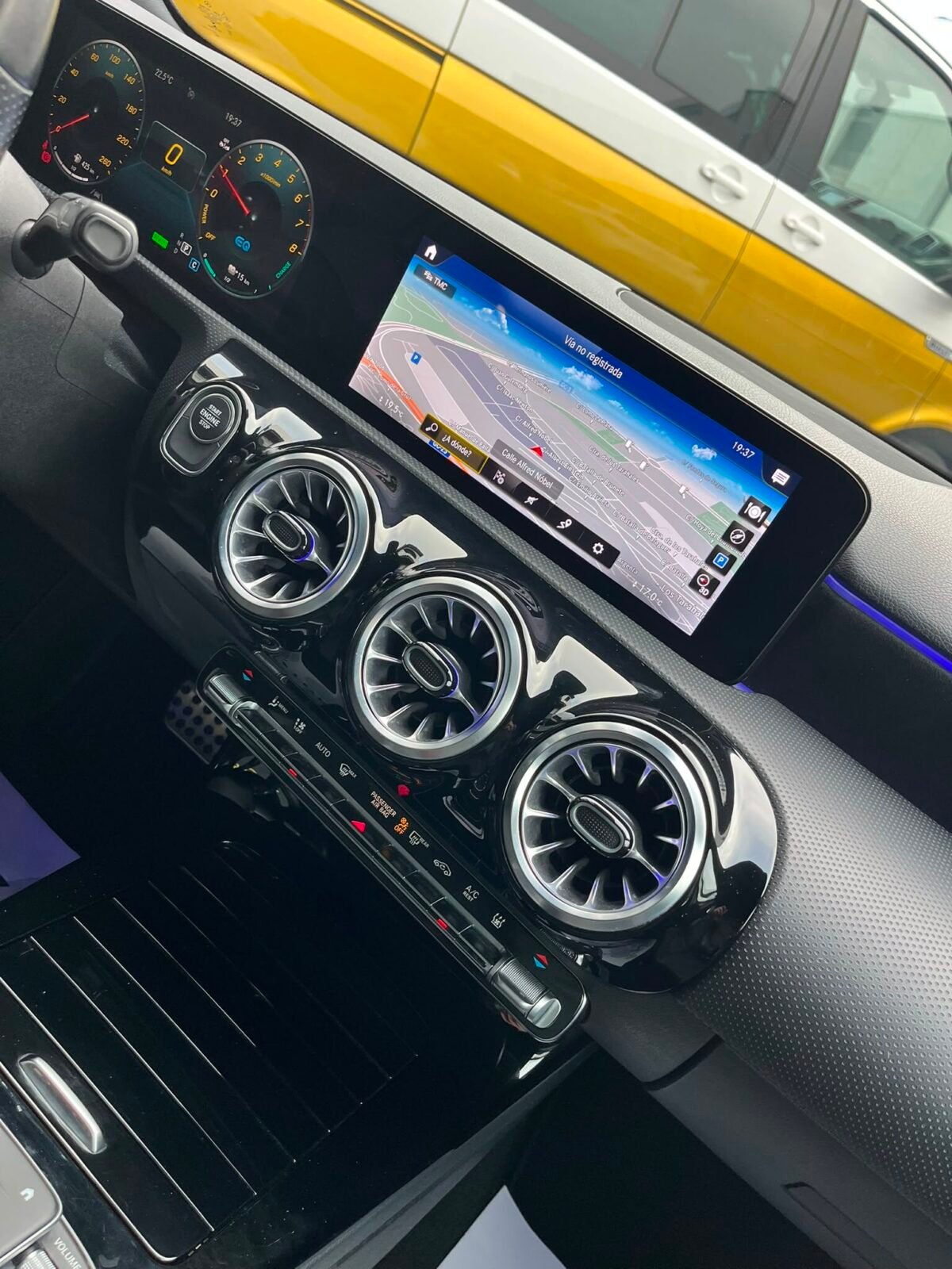 MERCEDES-BENZ Clase A A250e