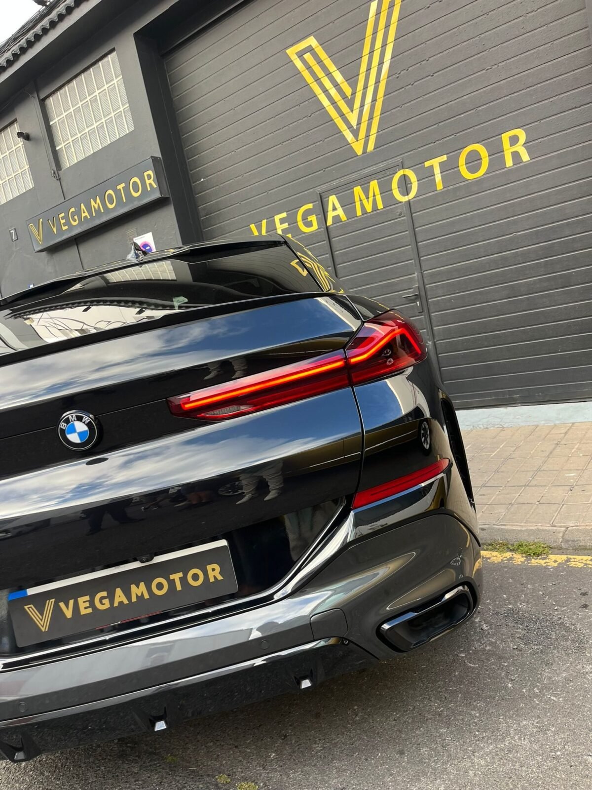 BMW X6 XDRIVE 40I