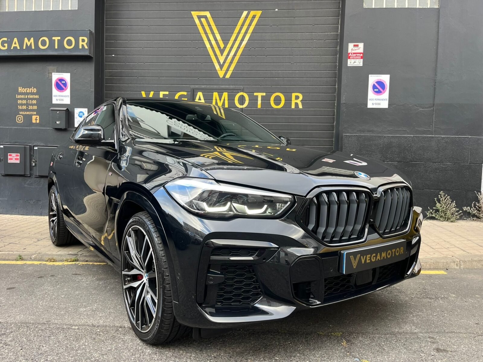 BMW X6 XDRIVE 40I