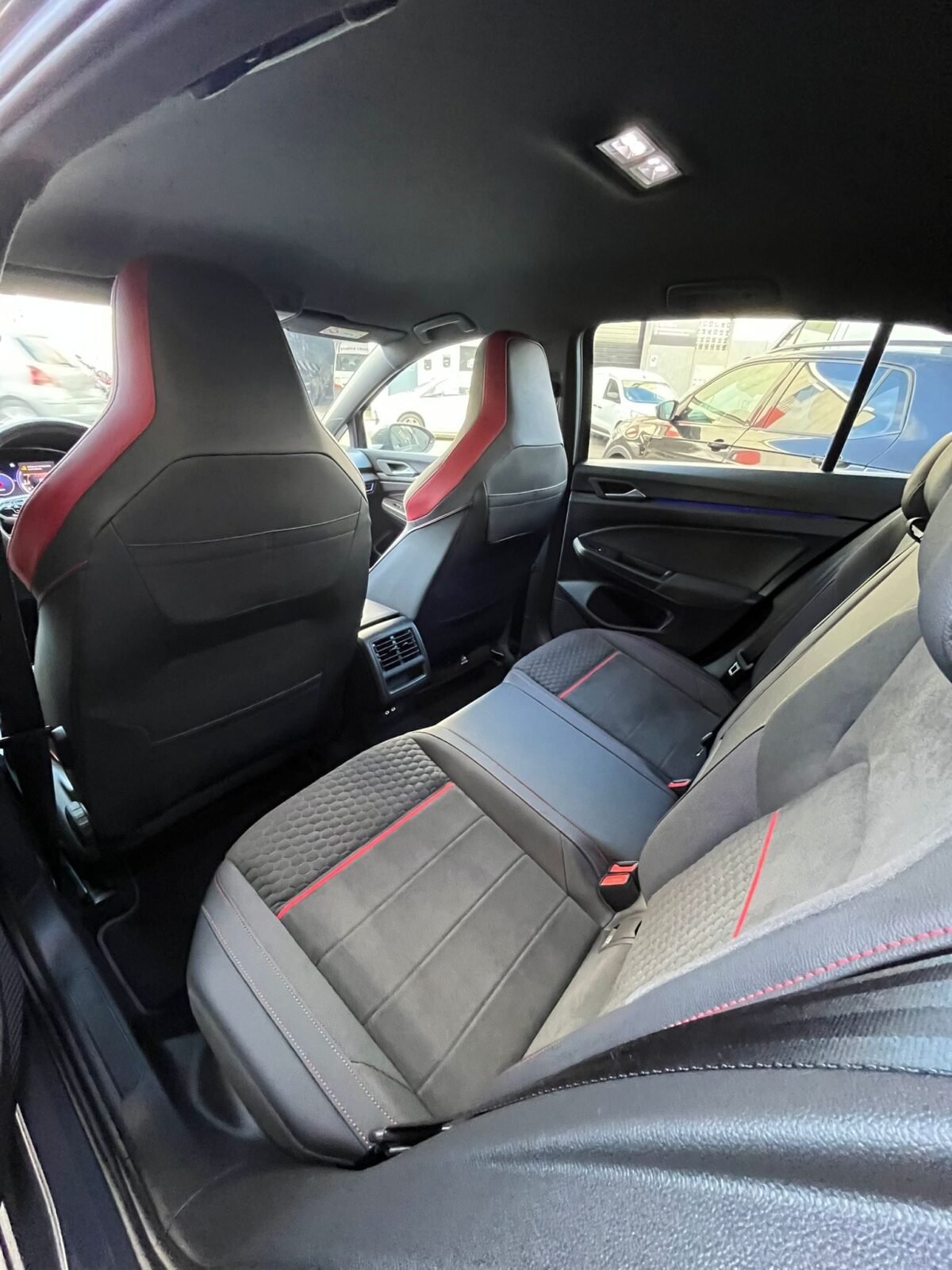 VOLKSWAGEN GOLF GTI CLUB SPORT 