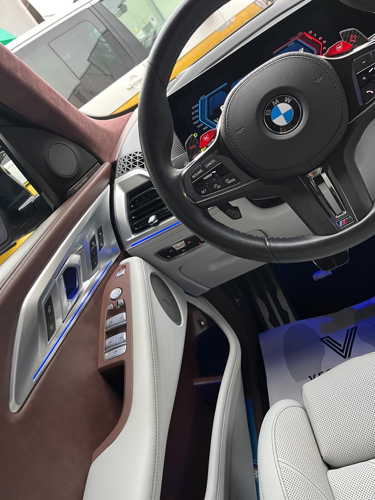 BMW XM