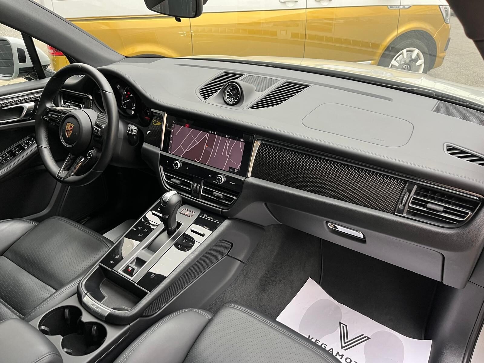 PORSCHE Macan GTS