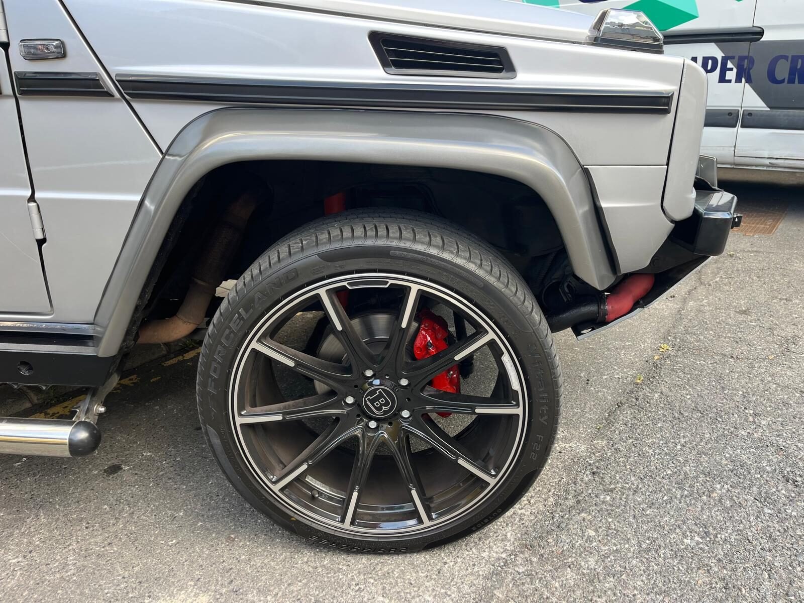 MERCEDES-BENZ CLASE G 300TD STW SWB