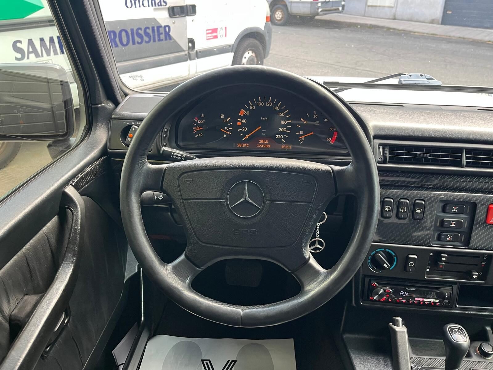 MERCEDES-BENZ CLASE G 300TD STW SWB