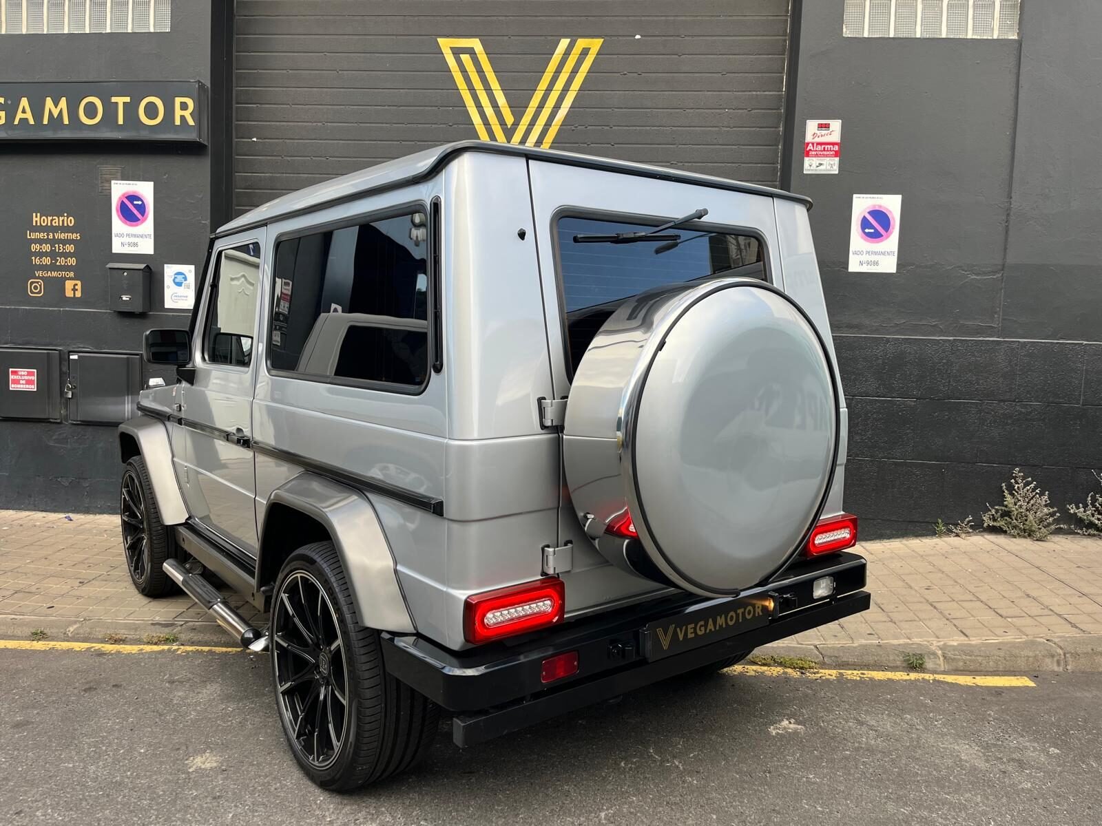 MERCEDES-BENZ CLASE G 300TD STW SWB