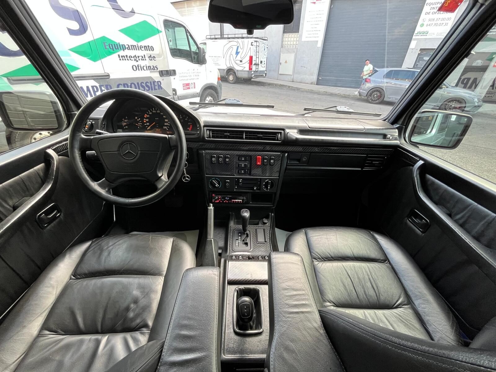 MERCEDES-BENZ CLASE G 300TD STW SWB