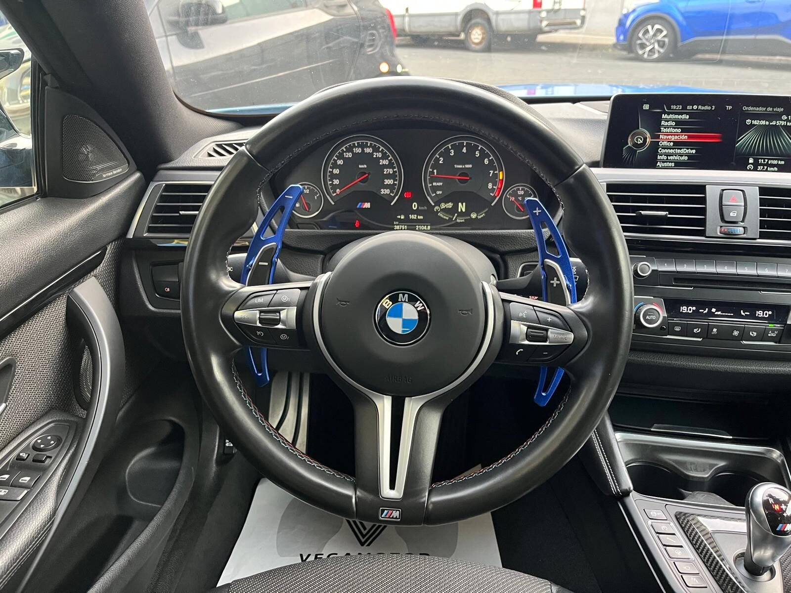 BMW M4 COMPETITION