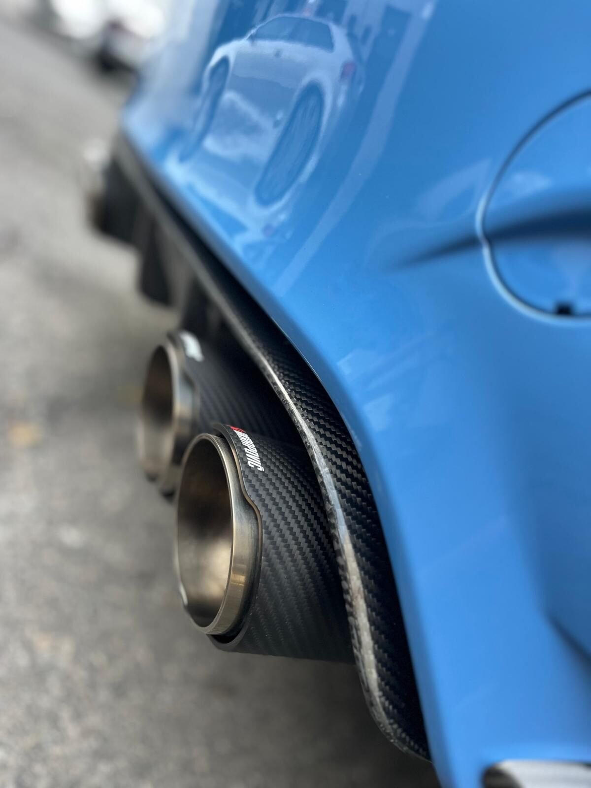 BMW M4 COMPETITION