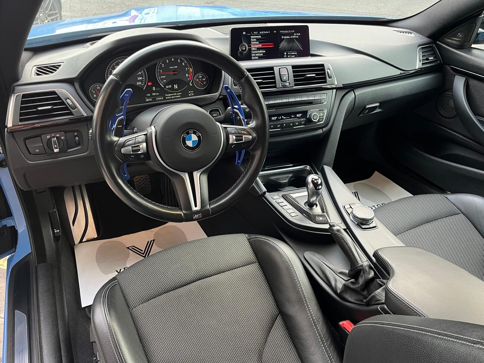 BMW M4 COMPETITION