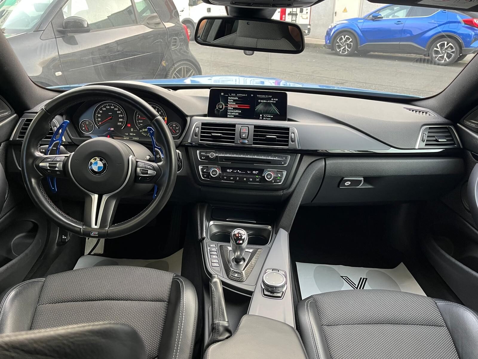 BMW M4 COMPETITION