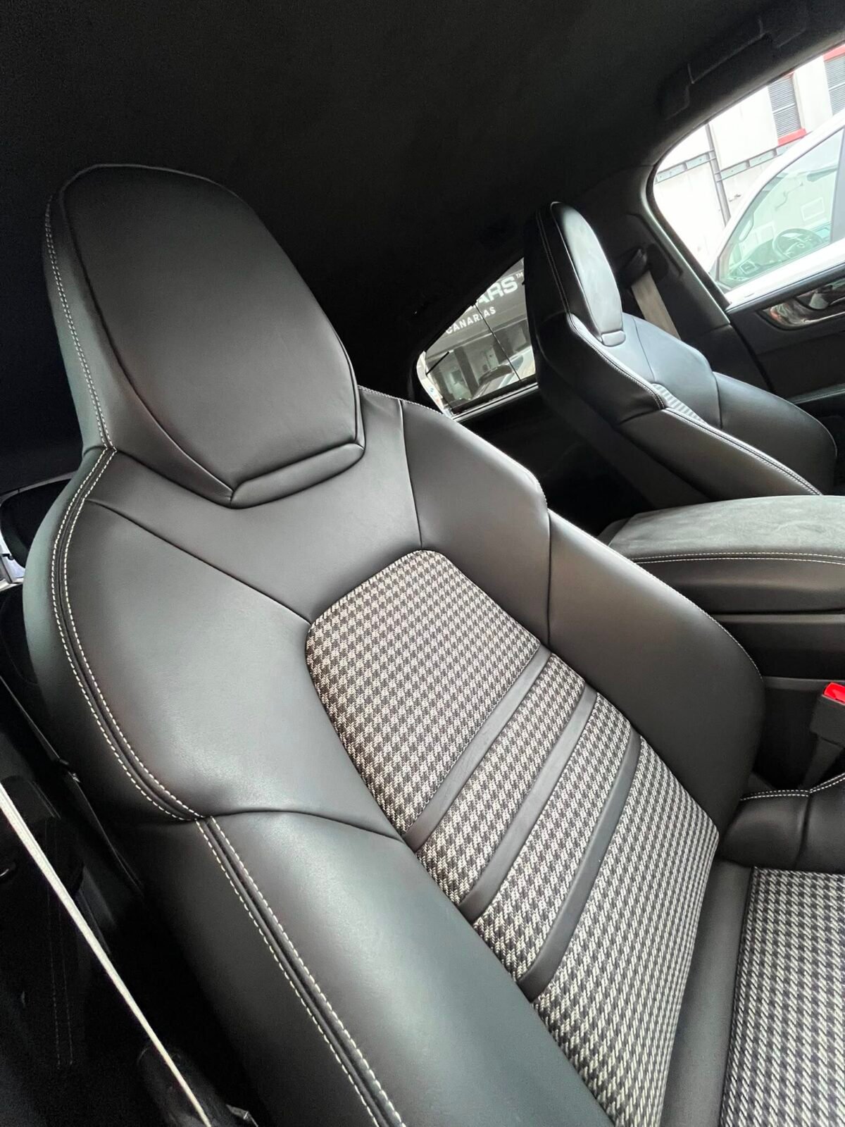 PORSCHE Cayenne COUPE GTS