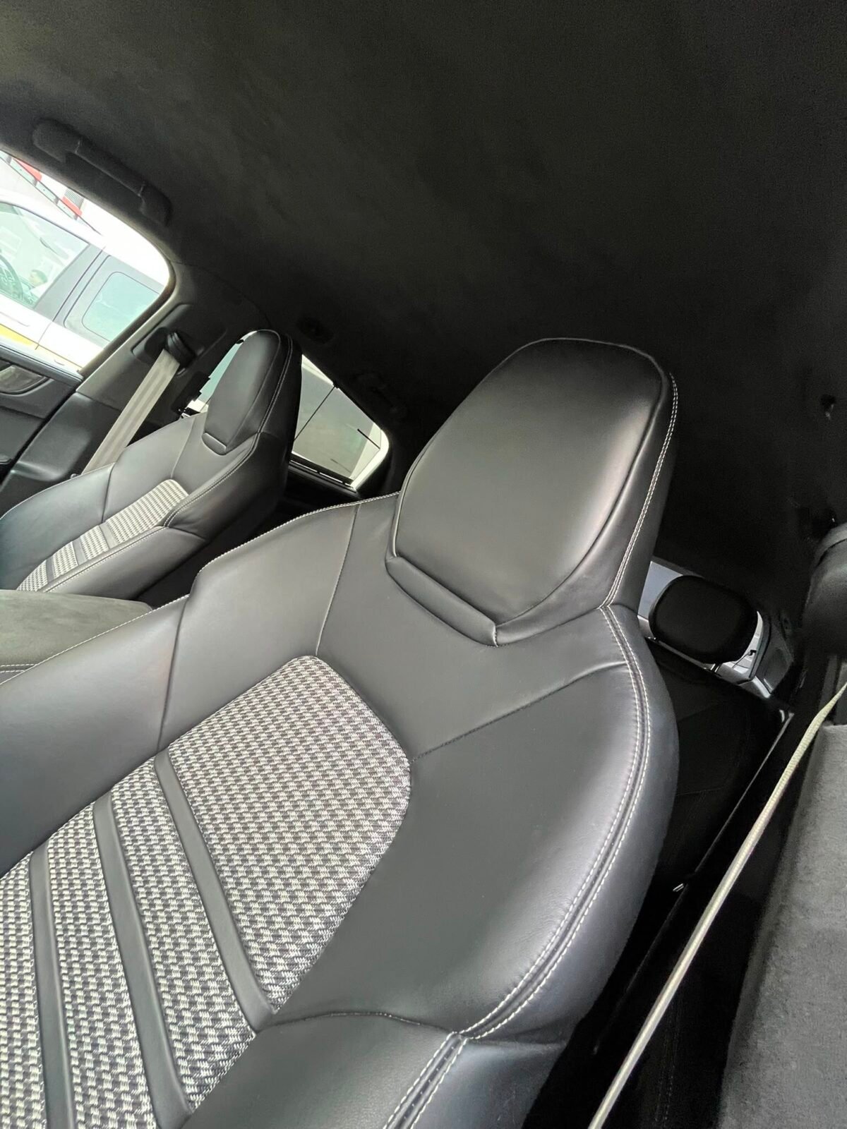 PORSCHE Cayenne COUPE GTS