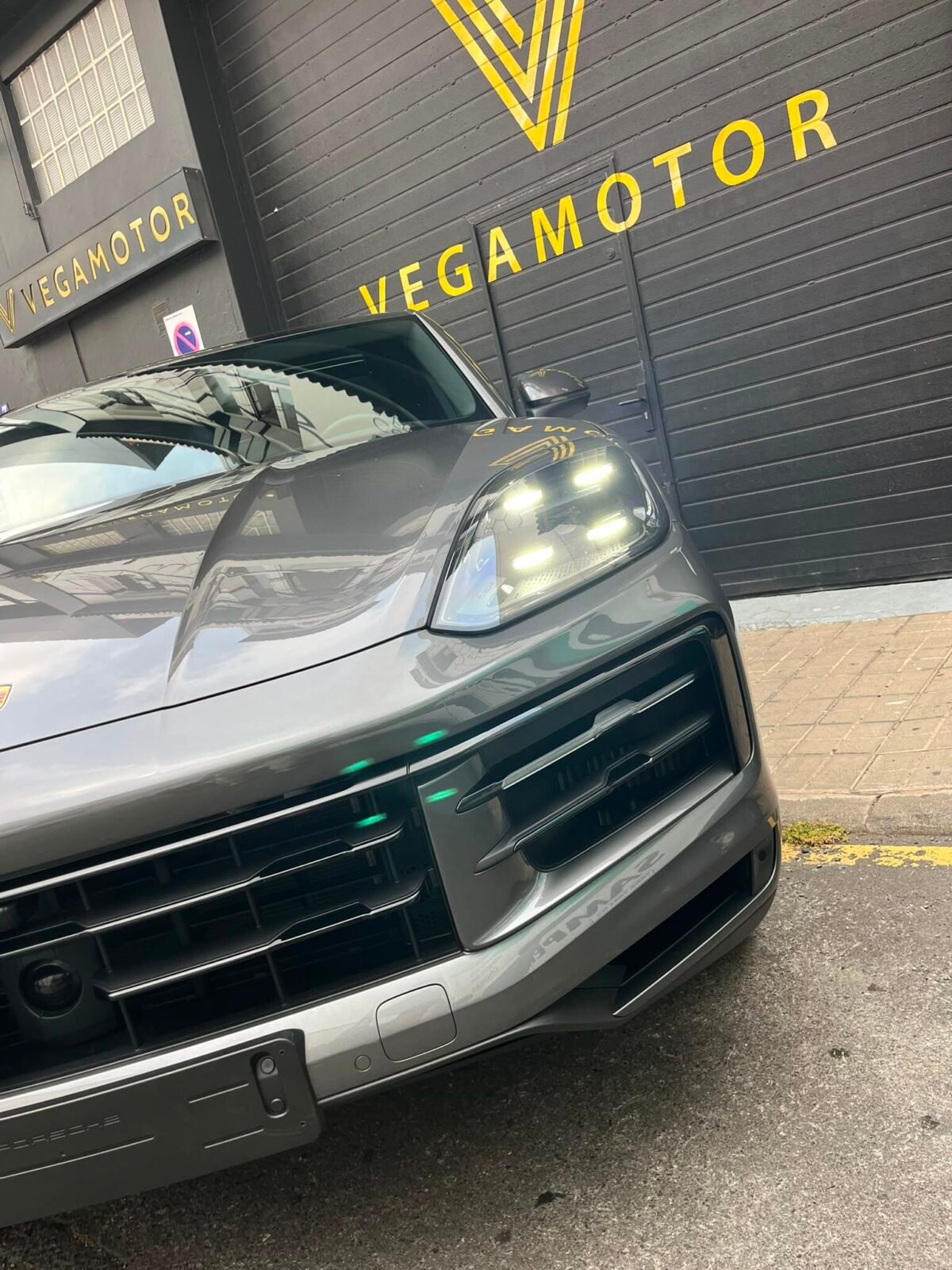 PORSCHE Cayenne coupe EHbrid
