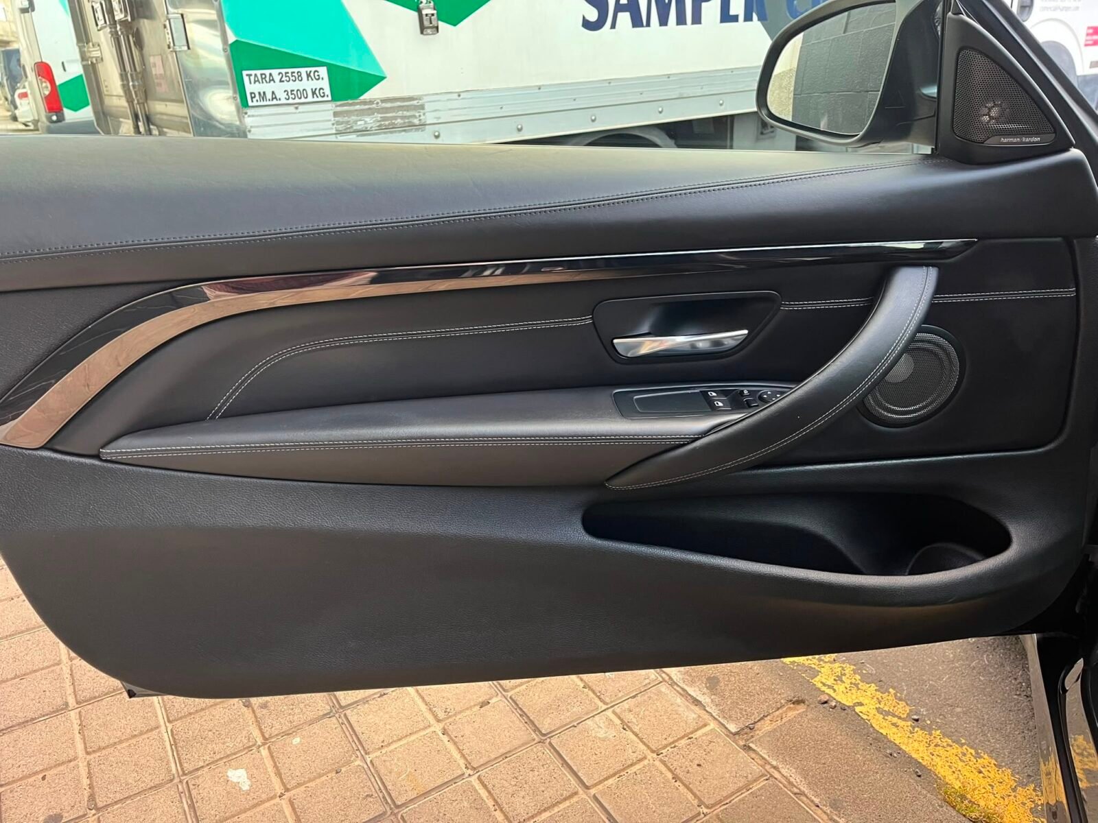 BMW M4 coupe
