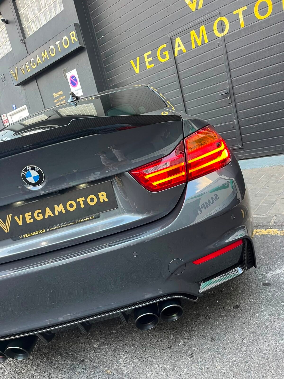 BMW M4 coupe