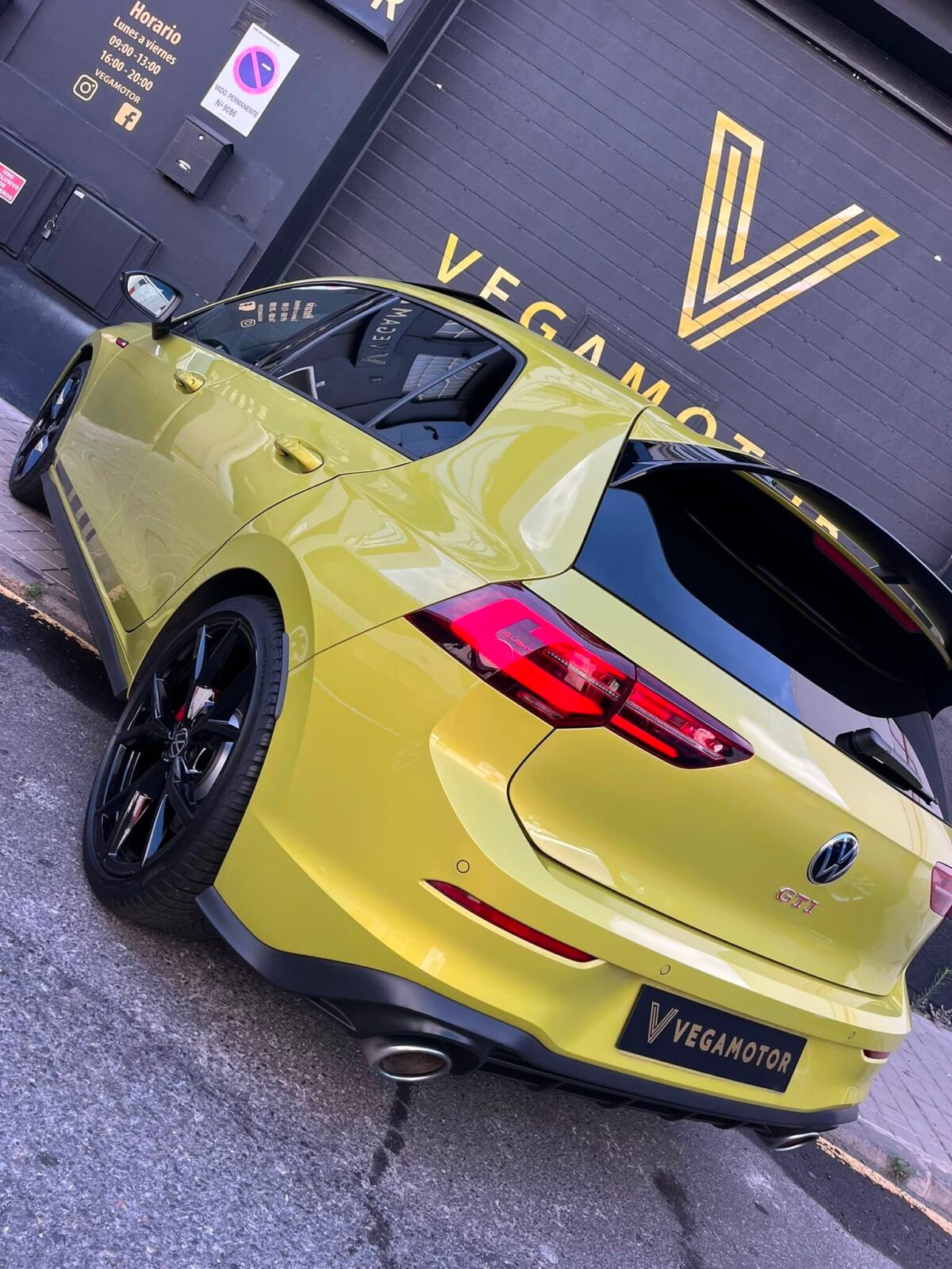 VOLKSWAGEN GOLF GTI CLUBSPORT 