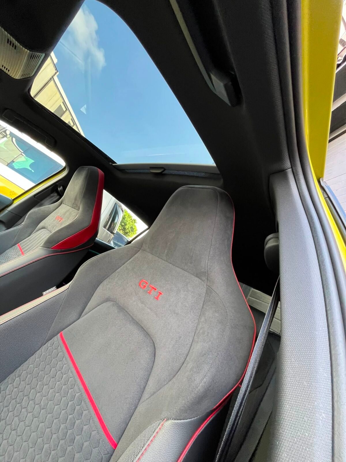 VOLKSWAGEN GOLF GTI CLUBSPORT 