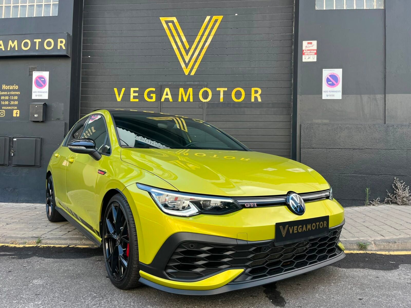 VOLKSWAGEN GOLF GTI CLUBSPORT 