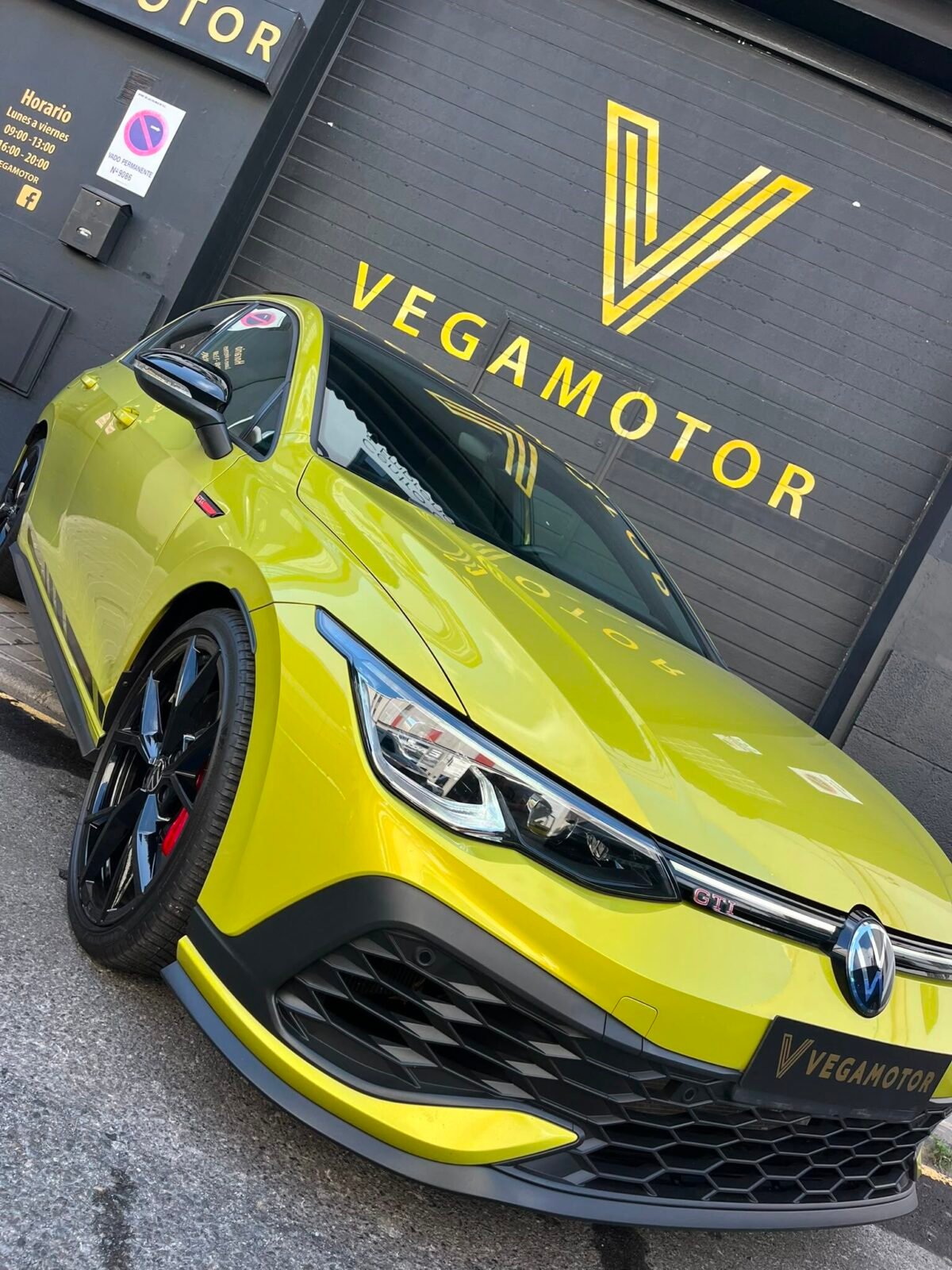 VOLKSWAGEN GOLF GTI CLUBSPORT 