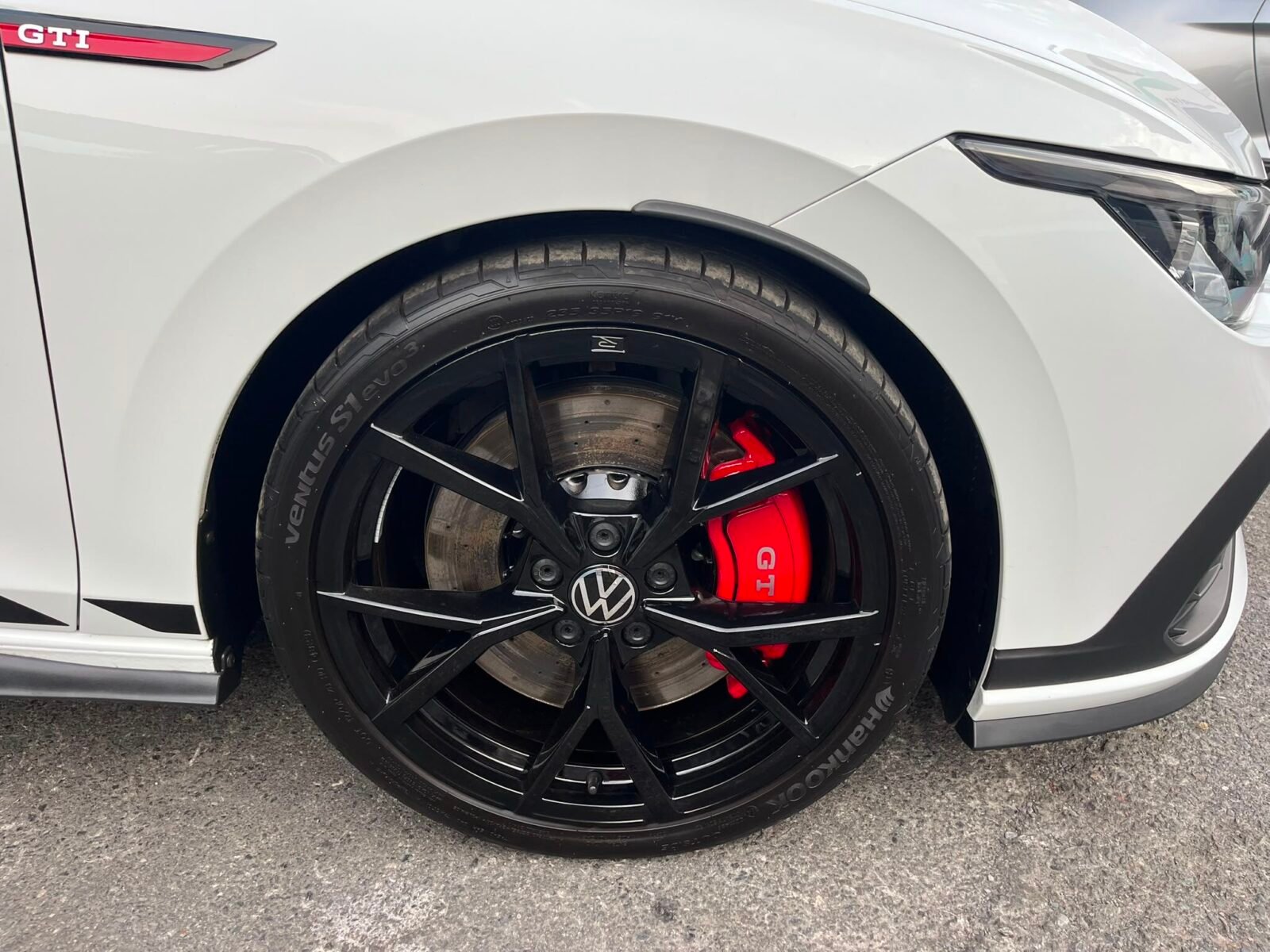 VOLKSWAGEN GOLF GTI CLUBSPORT 