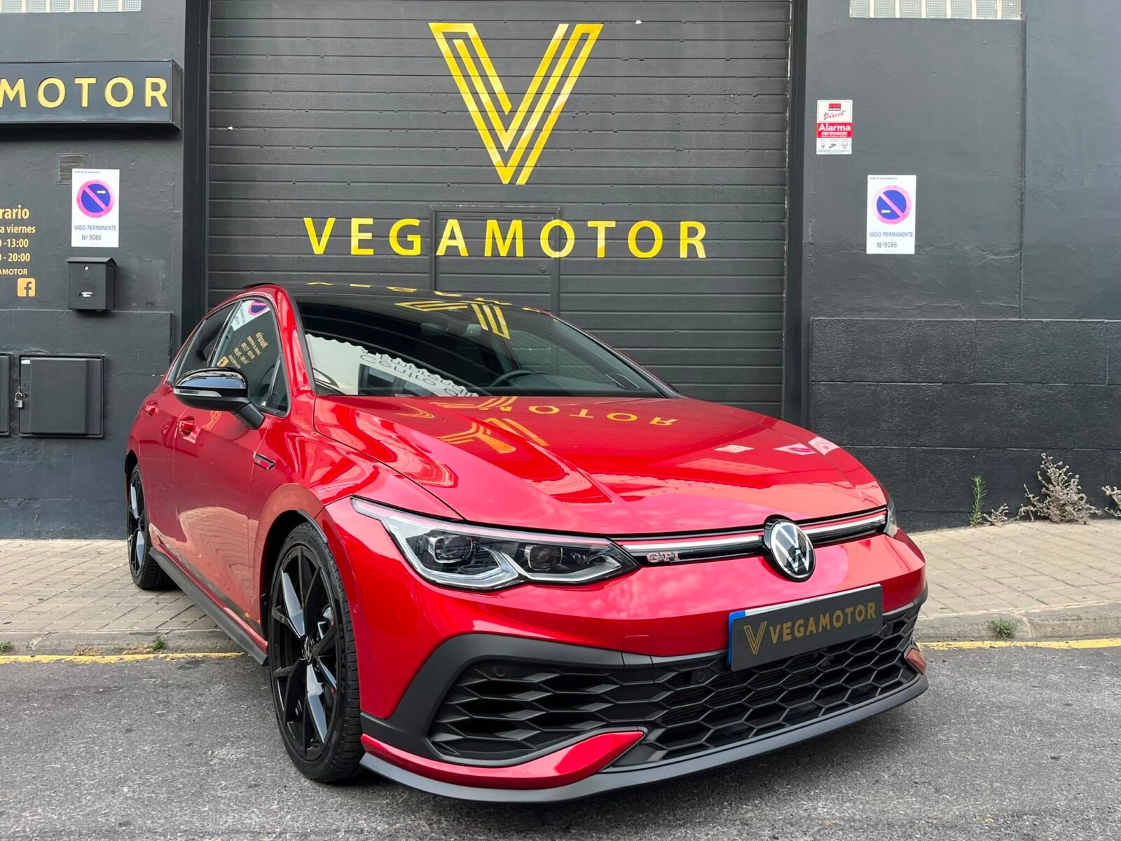 VOLKSWAGEN GOLF GTI CLUBS