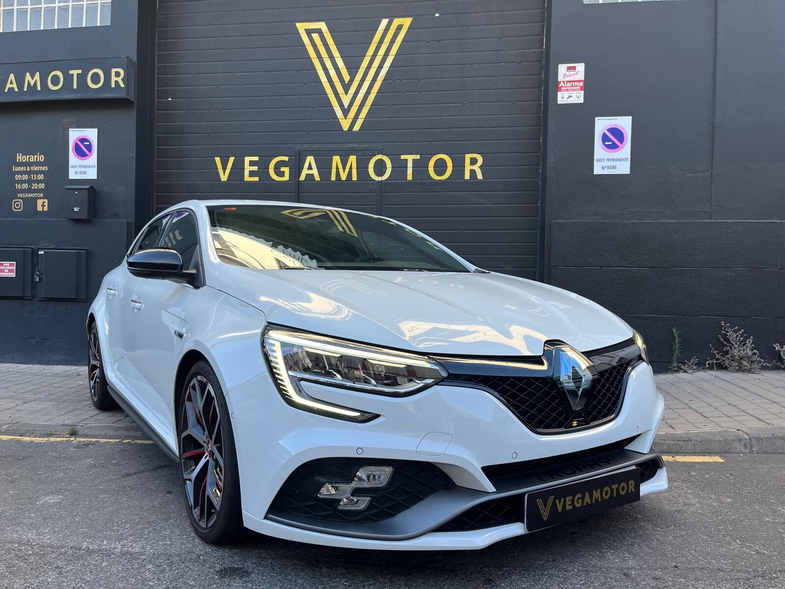RENAULT Megane RS TROPHY 