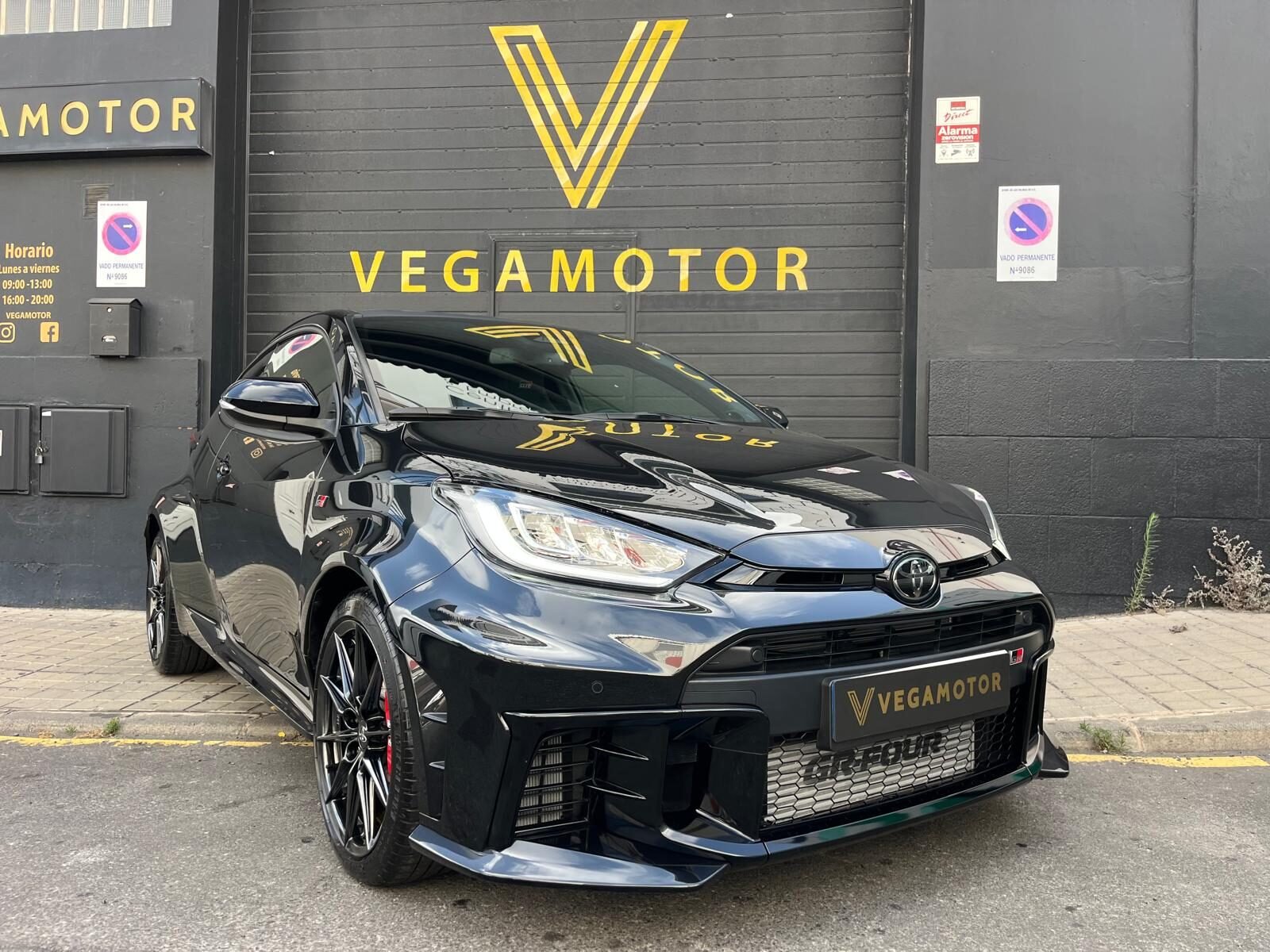 TOYOTA GR YARIS TOURING PACK 