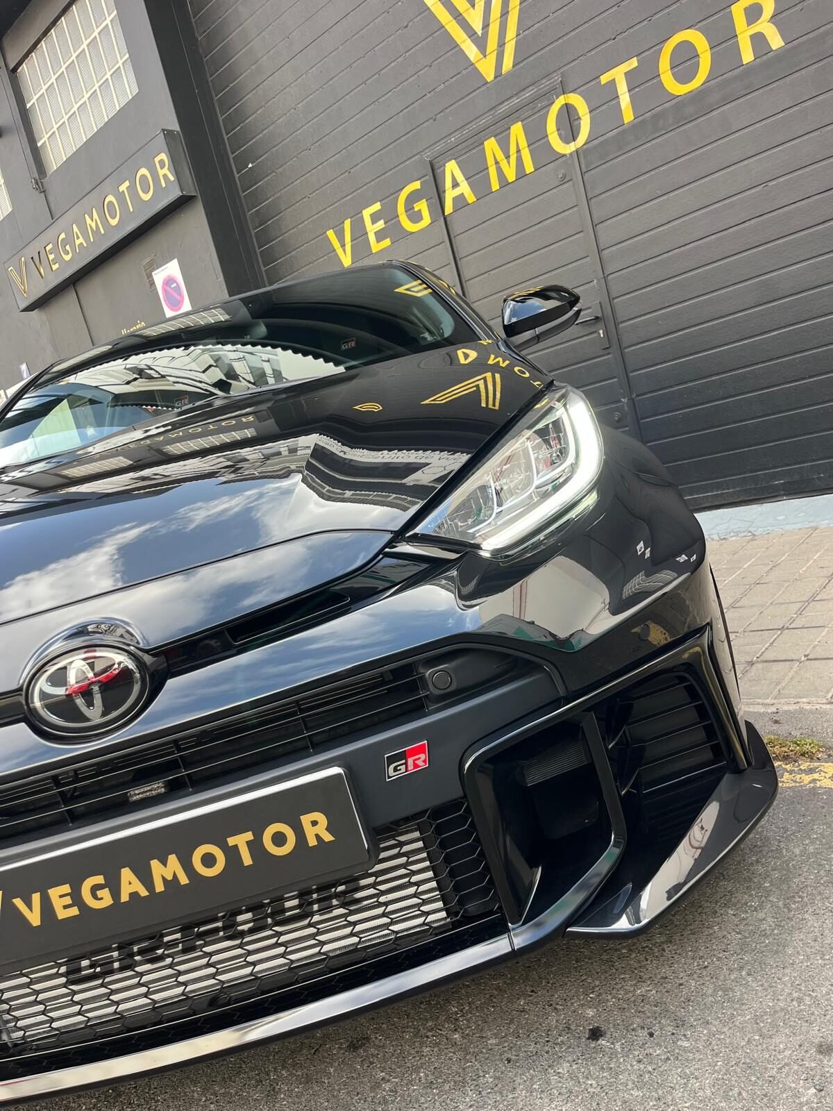 TOYOTA GR YARIS TOURING PACK 