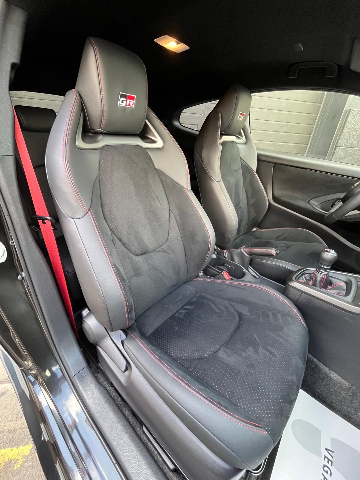 TOYOTA GR YARIS TOURING PACK 