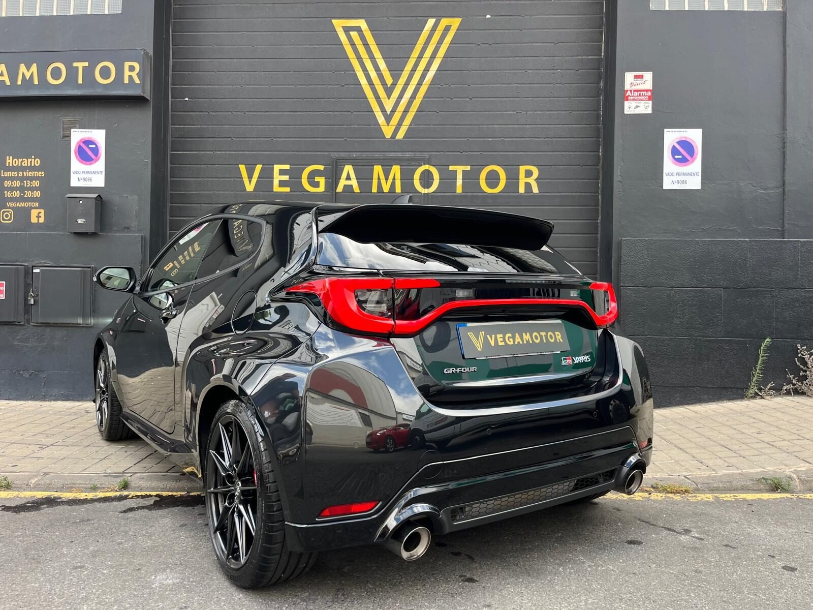 TOYOTA GR YARIS TOURING PACK 