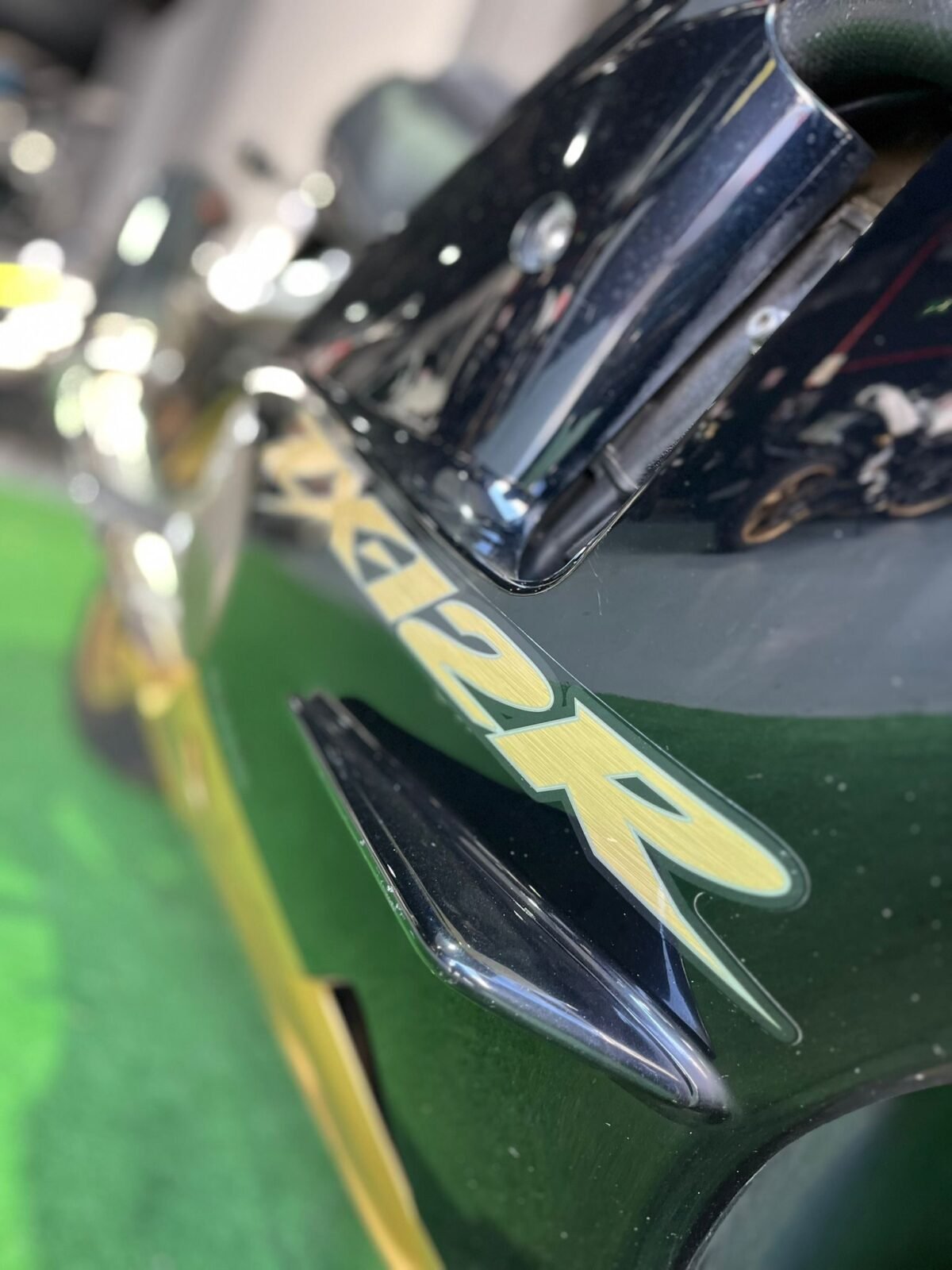 KAWASAKI ninja zx-12r