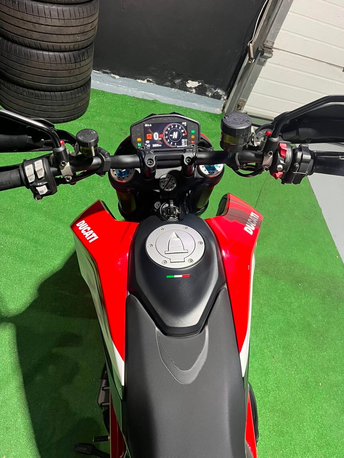 DUCATI hypermotard 950 SP