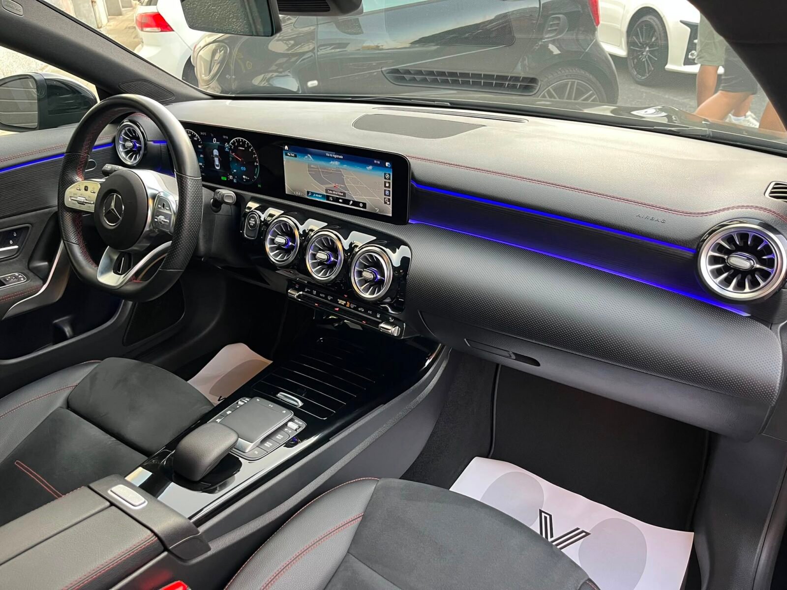 MERCEDES-BENZ CLA 250e AMG 