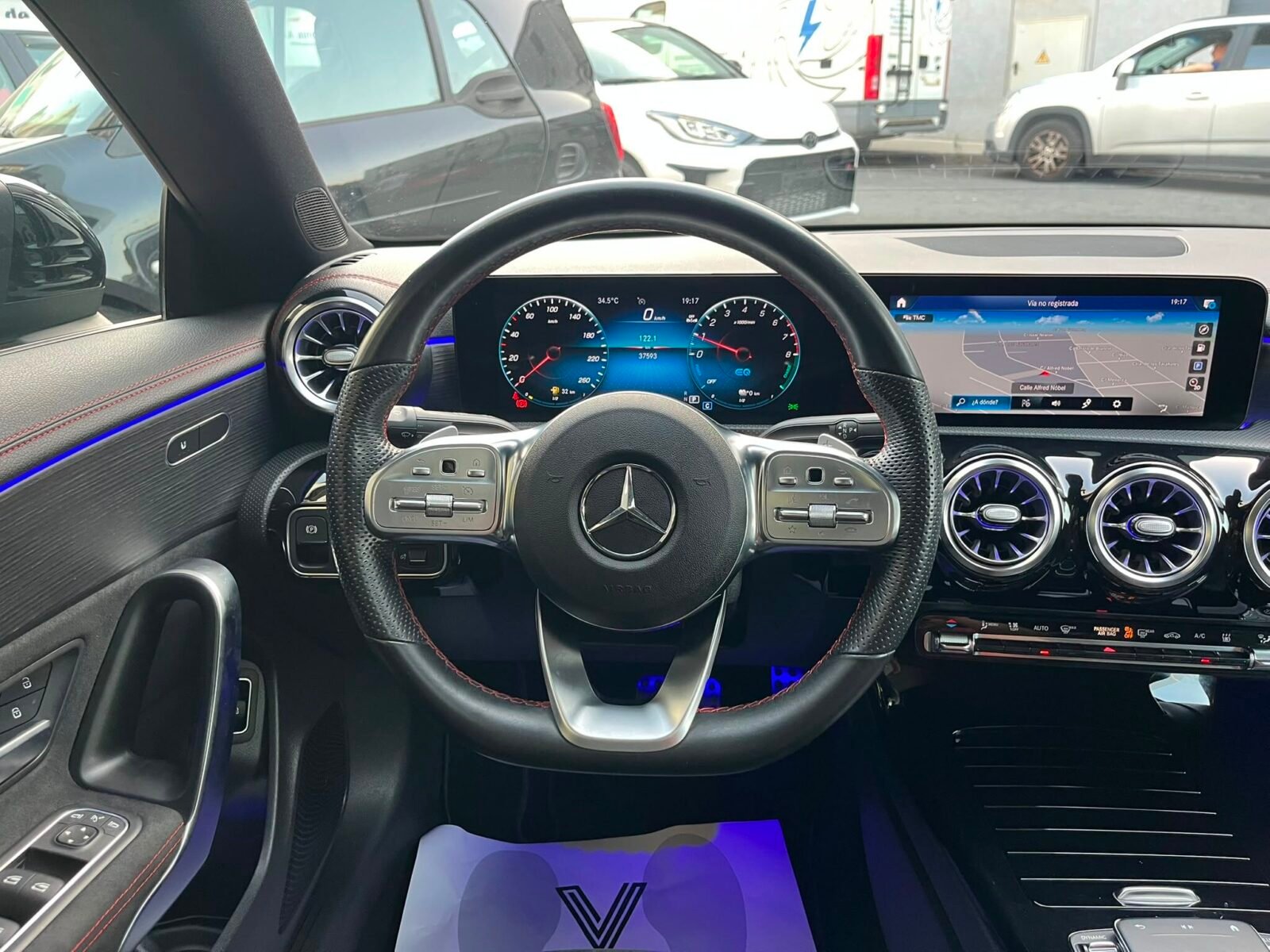 MERCEDES-BENZ CLA 250e AMG 